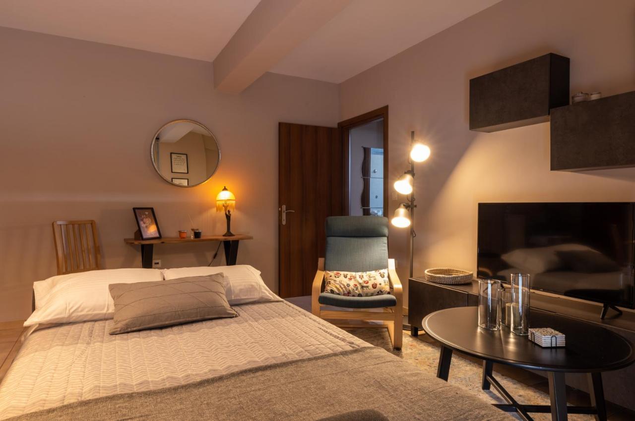 Eleni'S Modern Apartment Волос Екстер'єр фото